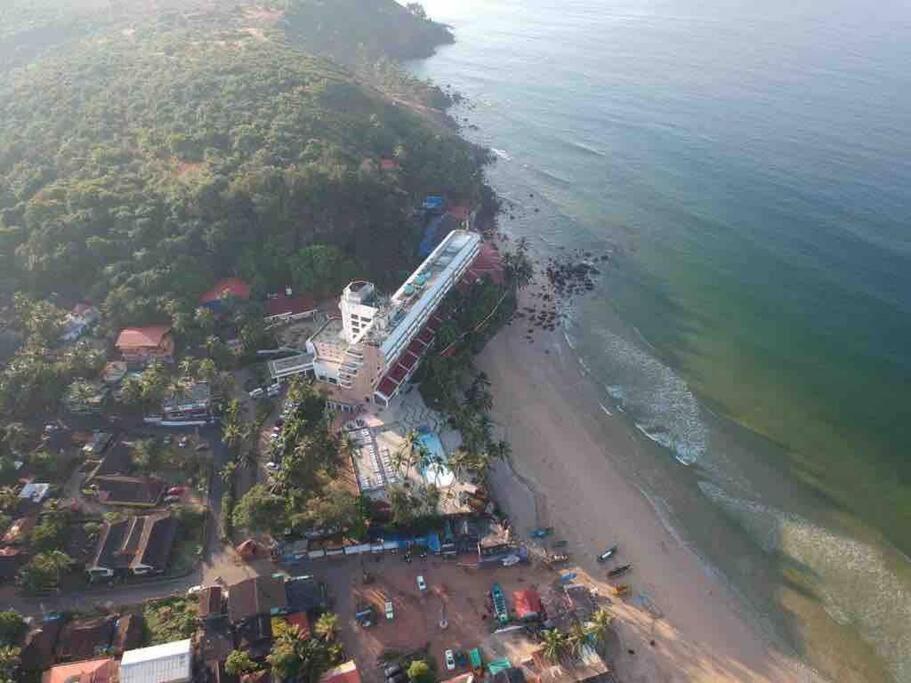 Valerys Nest Bogmalo - Private Villa Near The Beach And Dabolim Airport Exterior foto