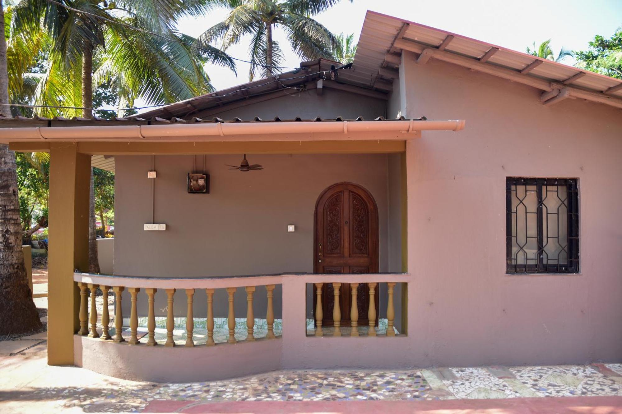 Valerys Nest Bogmalo - Private Villa Near The Beach And Dabolim Airport Exterior foto